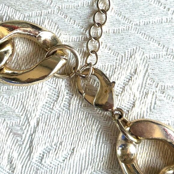 Vintage Gold Tone Chain Necklace Blue Links Chunky Statement Jewelry 90s - Picture 5 of 5